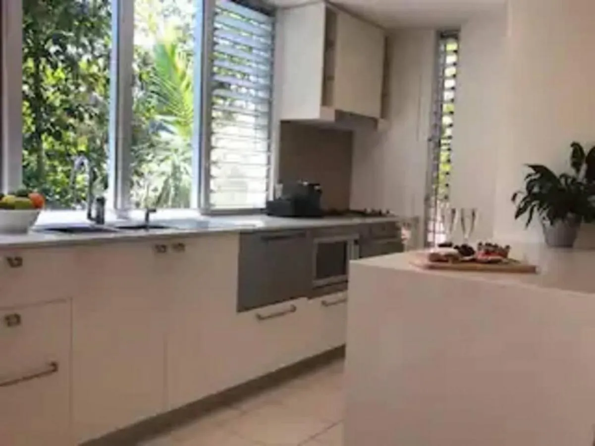 Lush Rainforest Retreat Minutes From Hastings St 8201 Apartment Noosa Heads