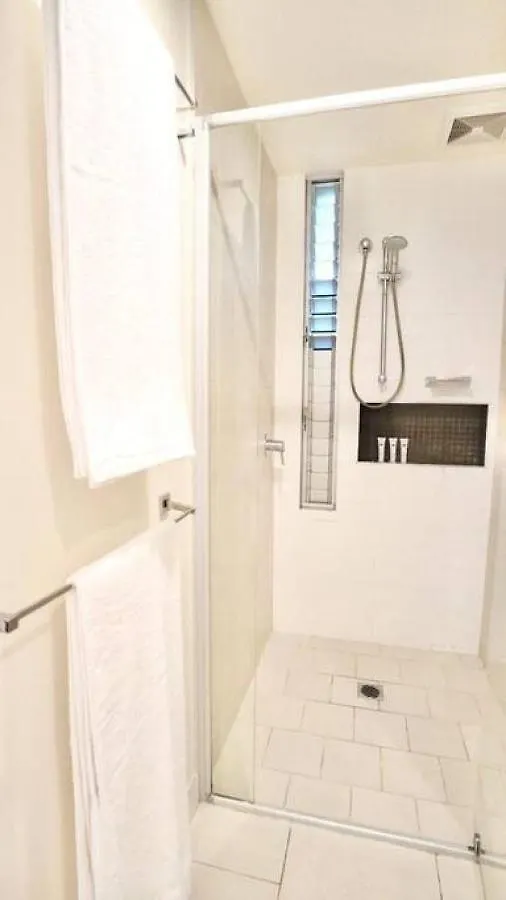 Lush Rainforest Retreat Minutes From Hastings St 8201 Apartment Noosa Heads 0*,  Australia