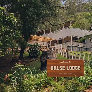  Hostel Halse